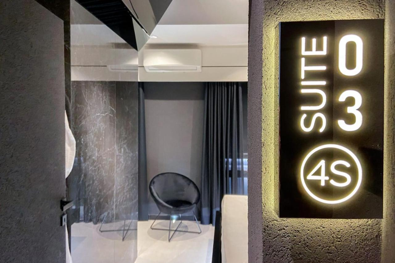 4 Suites " Unconventional Living Rooms " Catania Bagian luar foto